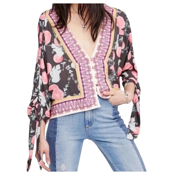 NWT Free People Cardigan Top Womens XS Abstract Artsy Print Tie Long Sleeve Boho - Picture 3 of 12